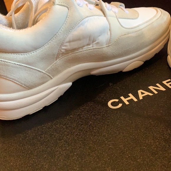 White Chanel low trainers - Picture 7 of 7